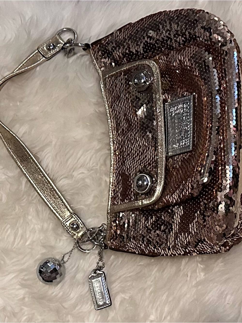 Coach poppy Sequin shoulder Bag - Gold with original hang tags